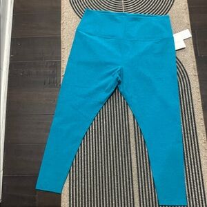 Beyond Yoga Teal Leggings